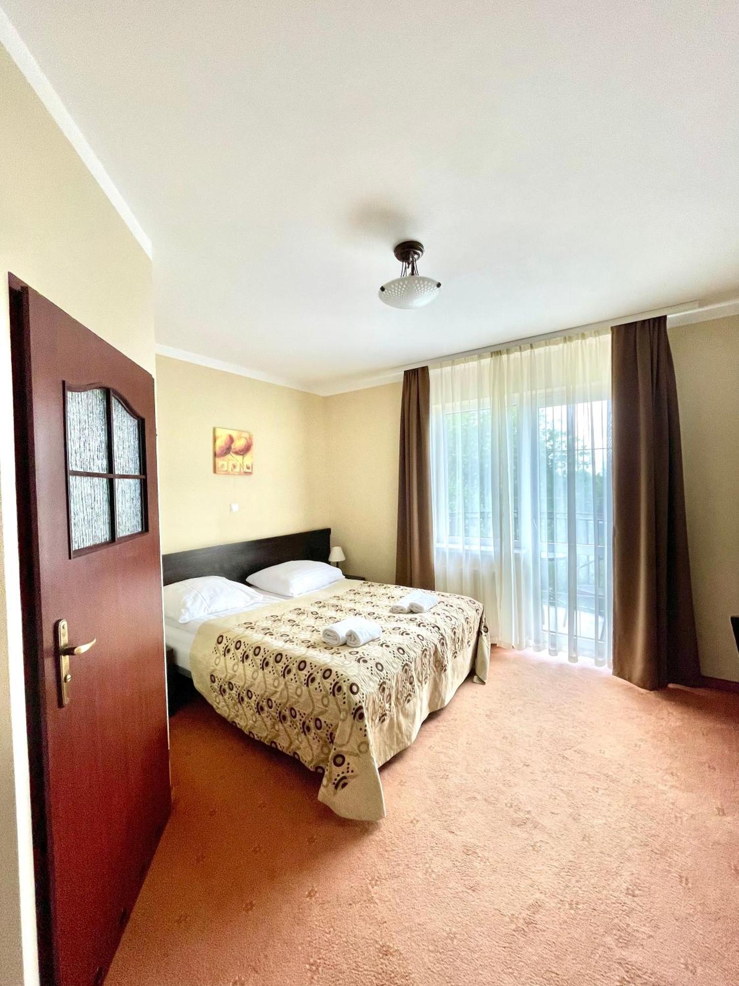 Riviera -Adults Only Villa Ревал Екстериор снимка
