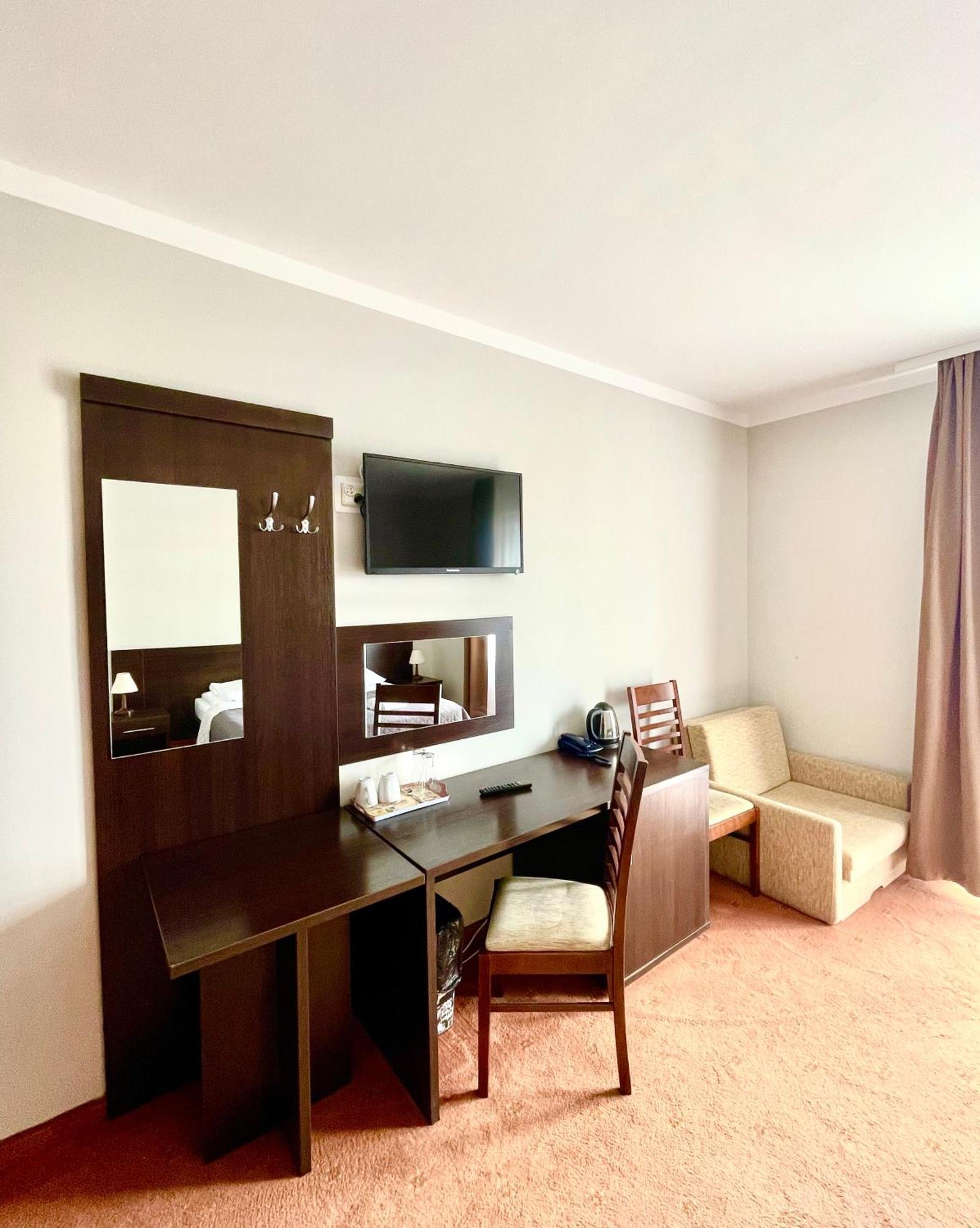 Riviera -Adults Only Villa Ревал Екстериор снимка