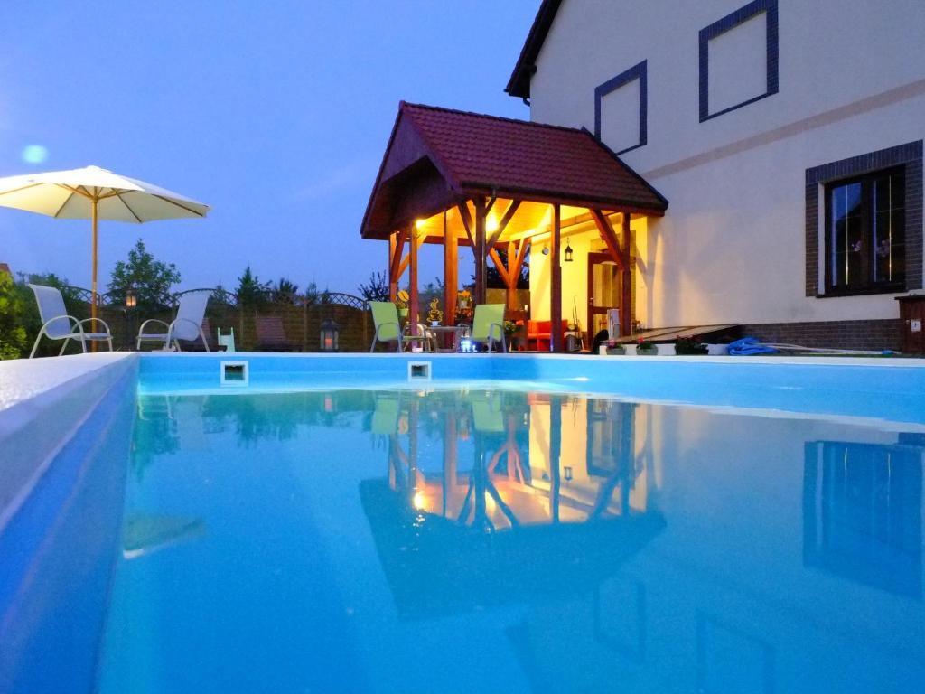 Riviera -Adults Only Villa Ревал Екстериор снимка